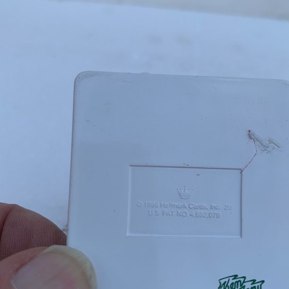 Sharing a Soda Hallmark Keepsake Magic Christmas Ornament - 1996 - Picture 10 of 10